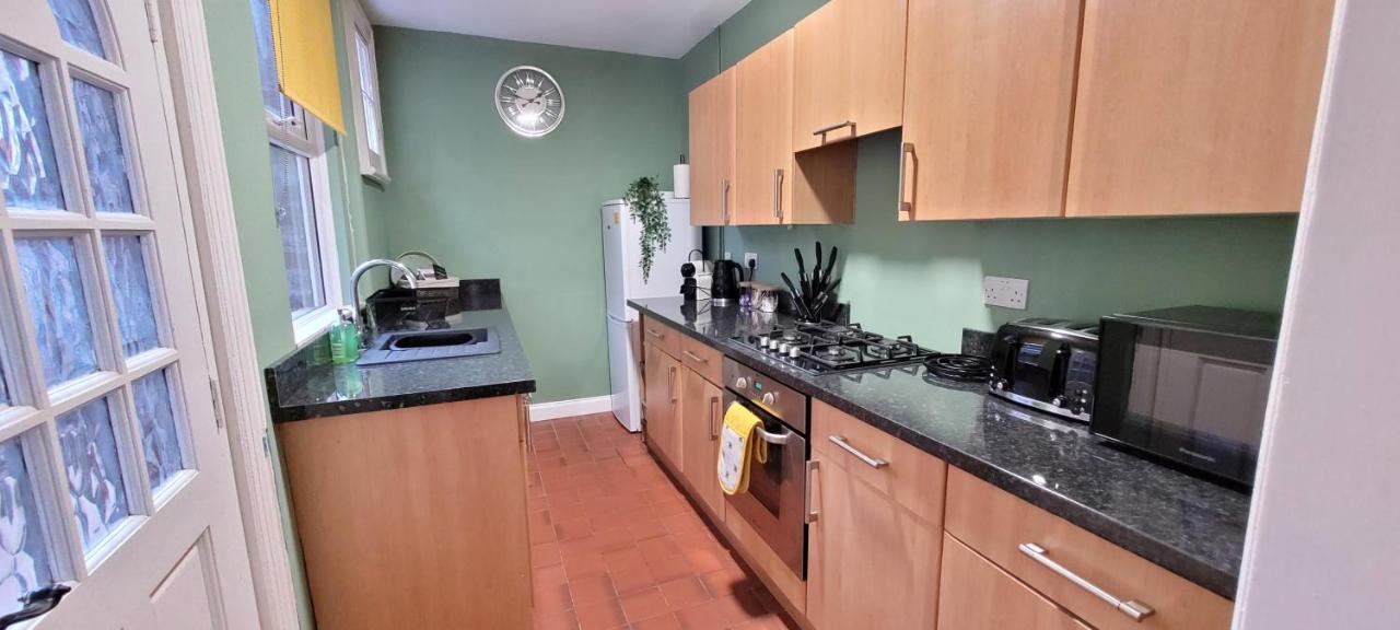 Hartoft St - 2 Bed Near River York Exterior foto