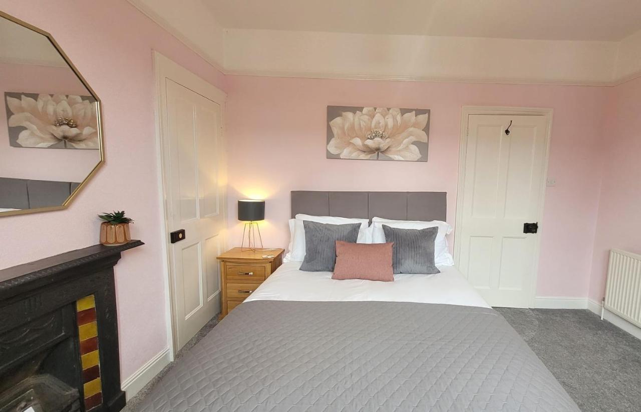Hartoft St - 2 Bed Near River York Exterior foto